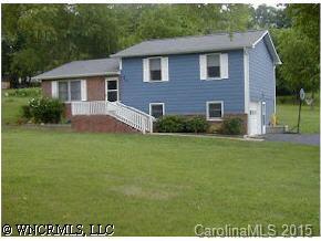 55 Nix Road, Hendersonville, NC 28792