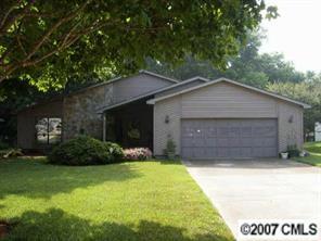 6521 Danbrook Park Dr., Charlotte, NC 28227