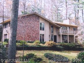 20 Iroquois Drive, Hendersonville, NC 28791