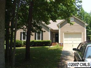 2212 Pinebrook Cir., Charlotte, NC 28208