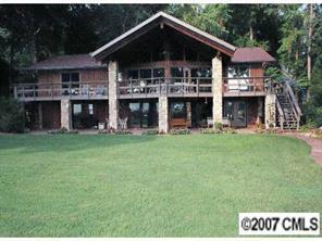 349 Winding Shore Dr., Troutman, NC 28166