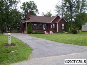 7482 Sara Dr., Denver, NC 28037