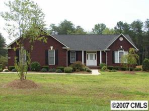 7775 Lynwood Ln., Sherrills Ford, NC 28673