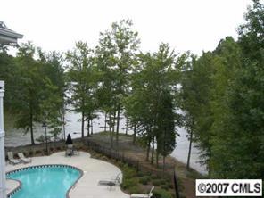 541 Davidson Gateway Dr., Davidson, NC 28036