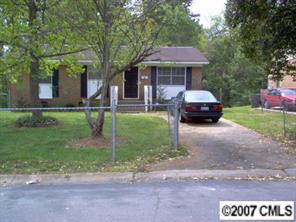 2237 Longleaf Dr., Charlotte, NC 28210