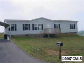 2313 Arrowood Dr., Hickory, NC 28601