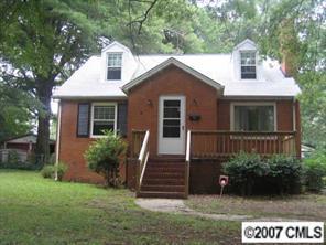 900 Crestmere St., Charlotte, NC 28208