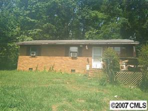 5227 Clearwater Lake Rd., Mount Holly, NC 28120