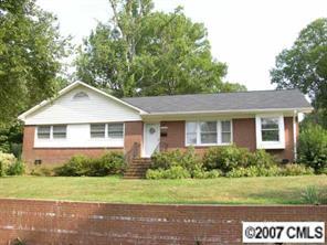 3612 Woodleaf Rd., Charlotte, NC 28205