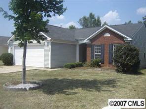 1625 Oakdale Green Dr., Charlotte, NC 28216