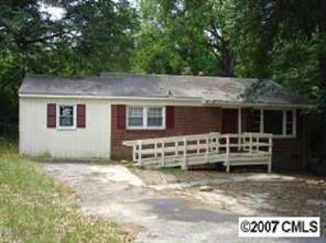 2308 Hawkins St., Gastonia, NC 28052