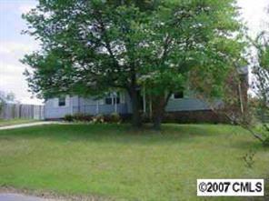 105 Shady Bluff Dr., Gastonia, NC 28052