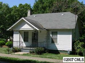 122 S Oakwood Dr., Statesville, NC 28677