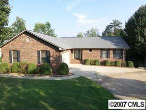 6977 Golden Bay Ct., Sherrills Ford, NC 28673