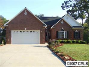 7765 Lynwood Ln., Sherrills Ford, NC 28673