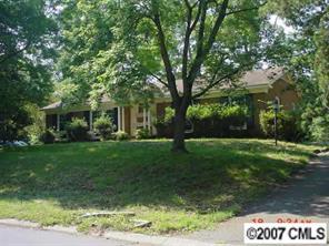 8711 Stonehurst Dr., Charlotte, NC 28214