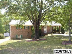 647 Ridgecrest Dr., Mooresville, NC 28115