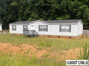 221 Kem Ln., Mount Holly, NC 28120