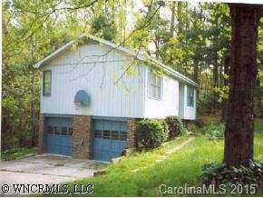 30 Country Road, Hendersonville, NC 28791