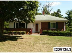318 Glenwood Dr., Mooresville, NC 28115