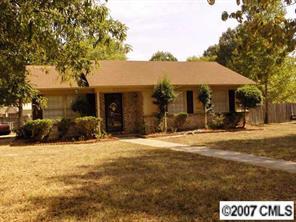 8304 Hemby Woods Dr., Indian Trail, NC 28079
