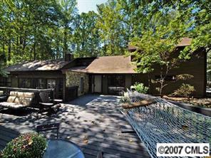 621 Lochaven Rd., Waxhaw, NC 28173