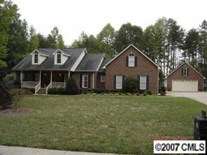 2505 Green Point Ln., Denver, NC 28037