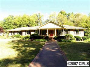 185 SE Hillcrest Ave., Concord, NC 28025