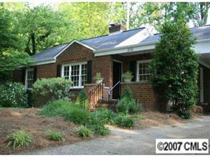 2715 Idlewood Cir., Charlotte, NC 28209
