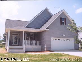 109 Kingfisher Lane, Horse Shoe, NC 28742