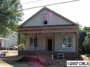 323 Delburg St., Davidson, NC 28036