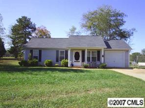 137 Potts Grant Ln., Statesville, NC 28625