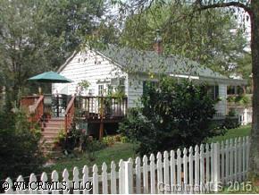 909 Golden Gate Drive, Hendersonville, NC 28739