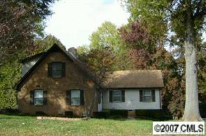 6643 Somersworth Dr., Charlotte, NC 28215