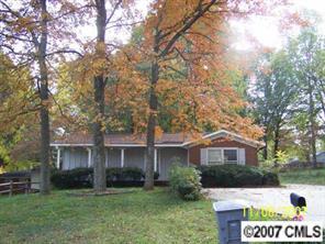 8609 Stonehurst Dr., Charlotte, NC 28214