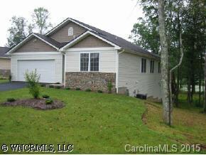 327 Highland Golf Dr., Flat Rock, NC 28731