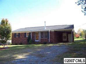 631 Lower Stone Church Rd., Rockwell, NC 28138