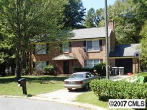 5144 Prestwick Ln., Charlotte, NC 28212