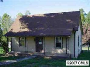 104 19th Ave., Hickory, NC 28601