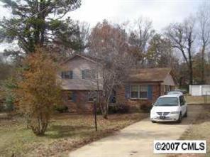 304 Pine Rd., Mount Holly, NC 28120