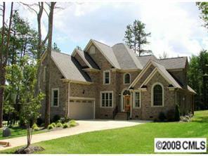 6098 Willow Farm Dr., Denver, NC 28037