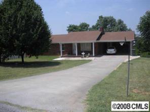 127 Quail Hollow Dr., Mooresville, NC 28117