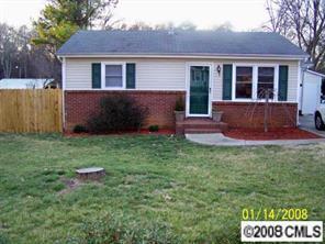 5313 Clearwater Lake Rd., Mount Holly, NC 28120