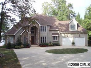 182 Malibu Rd., Mooresville, NC 28117