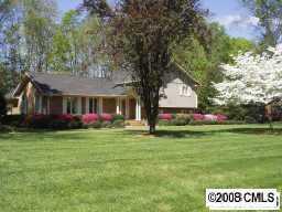 909 Pierce Ave., Mount Holly, NC 28120