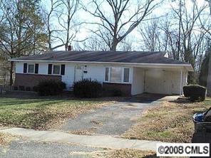 308 E Parkwood Dr., Stanley, NC 28164