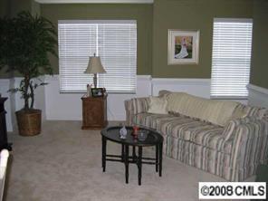 9811 Treeside Ln., Matthews, NC 28105