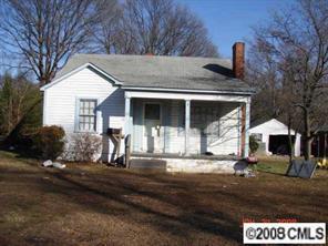 415 Toddville Rd., Charlotte, NC 28214