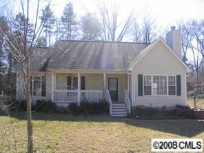 2201 Shalimar Dr., Charlotte, NC 28216