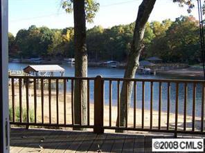 8267 Lymnos Ln., Sherrills Ford, NC 28673